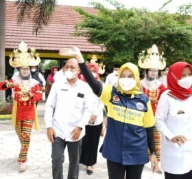 Winarni Nanang Ermanto Sambut Baik dan Apresiasi Kegiatan Lomba Di SMA SWADHIPA NATAR