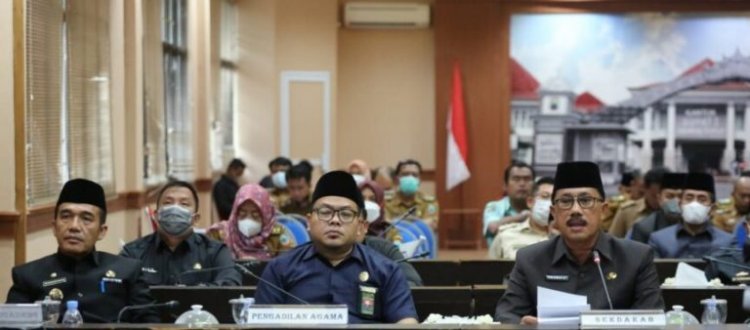 Sekretaris Daerah Lampung Selatan Sampaikan Ranperda Pertanggungjawaban APBD Tahun 2021