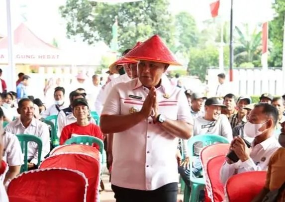 Hadiri Panen Raya Jagung,Bupati Nanang Ermanto : Dorong Daerah Tingkatkan Komoditas Pangan