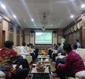 Sekda Thamrin Hadiri Kick Off Pembangunan Sarana Penunjang Kegiatan UMKM Kawasan Menara Siger Lampung Selatan