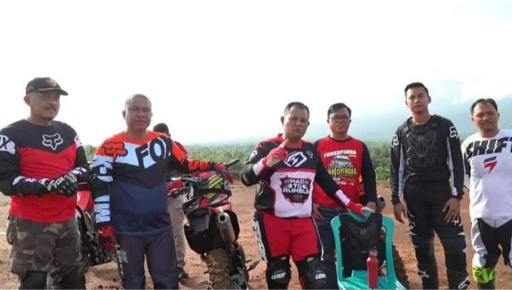 Tim Red Brothers Kembali Lakukan Latihan Motocross di Sirkuit Way Ragom