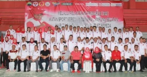 Bupati Nanang Ermanto Gobar dan Lantik Pengurus ISSI Lamsel