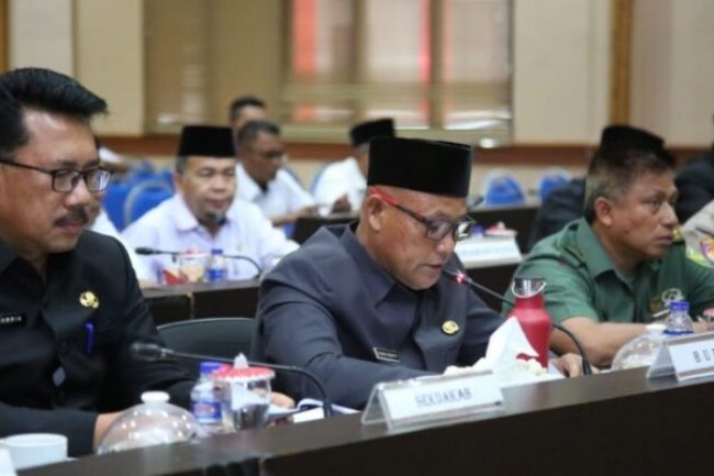 Rapat Paripurna, Bupati Lampung Selatan Nanang Ermanto Sampaikan Raperda Tahun 2023