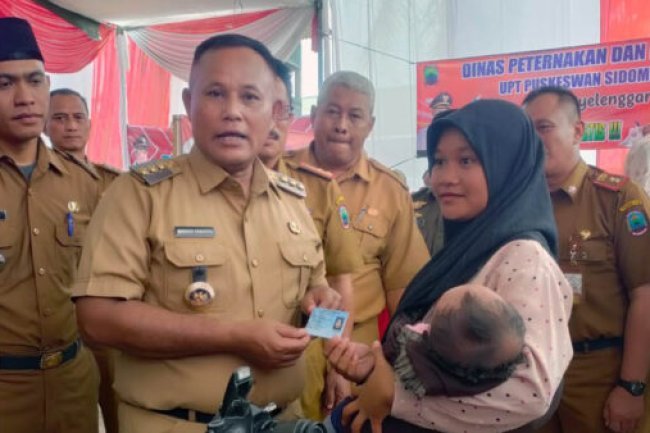 Masyarakat Ramai-ramai Manfaatkan Pelayanan Kependudukan di Musrenbang Way Panji