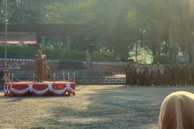 Pemkab Lamsel Gelar Apel Mingguan Sekaligus Peringatan Hari Lingkungan Hidup Sedunia 2023