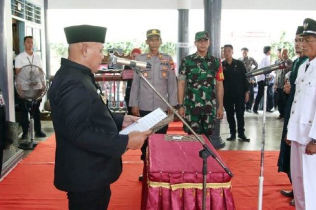 Dilantik Bupati, Syarifuddin Lana Jabat Kades Kecapi Gantikan Almarhum Ridwan