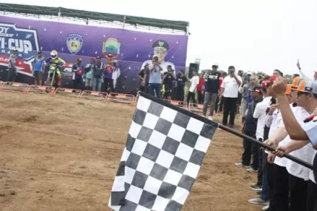 Kejuaraan Grass Track Rizqy Motor Sport Bupati Cup Meriahkan HUT ke-67 Lampung Selatan
