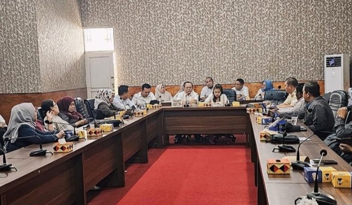 Bahas Agenda Kerja, DPRD Lamsel Gelar Rapat Badan Musyawarah ( Banmus )