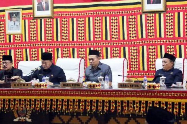 Pemkab Lamsel Sampaikan Rancangan KUA PPAS Tahun 2024 Kepada DPRD