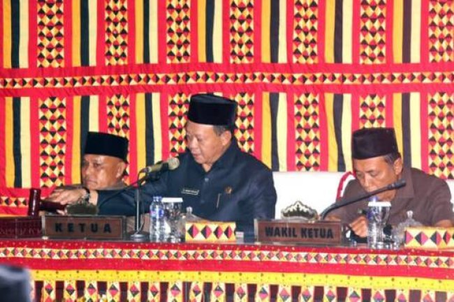 DPRD Lamsel Mensahkan RAPBD Lamsel Tahun 2023