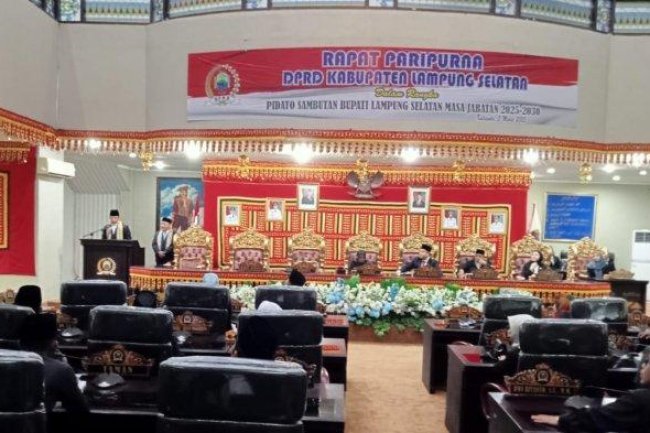 Perdana Rapat Paripurna DPRD, Bupati Egi Ucapkan Terima Kasih ke Warga Lampung Selatan