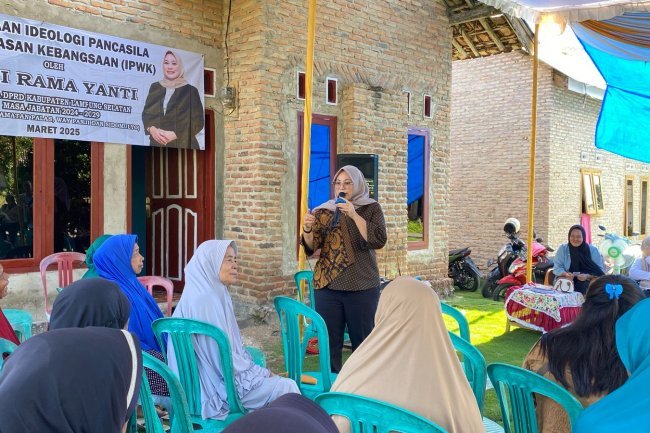 Yuti Rama Yanti Gelar Sosialisasi Ideologi Pancasila dan Wawasan Kebangsaan di Desa Sukaraja