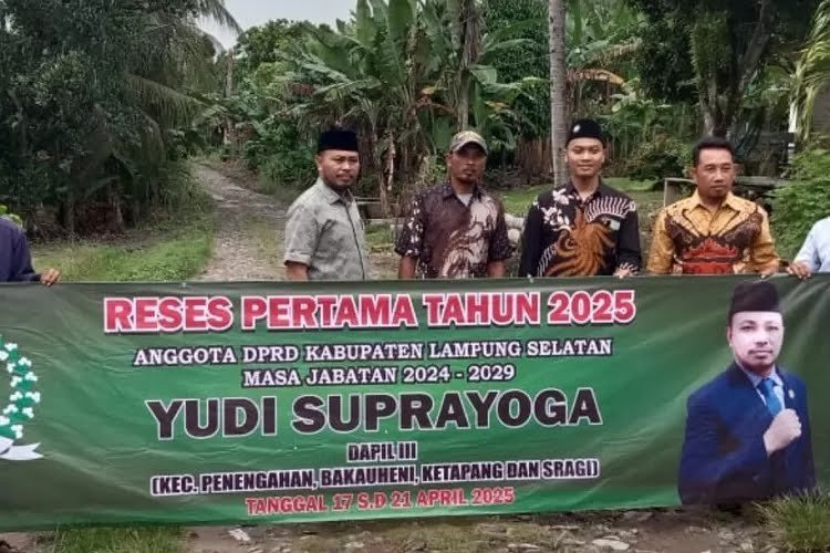 30 Tahun Tak Tersetuh Pembangunan, Warga Ruguk Ngadu ke Anggota DPRD Lampung Selatan Saat Reses