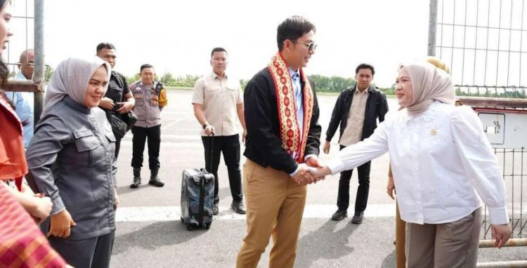 Waka DPRD Lampung Selatan Sambut Kedatangan Bupati