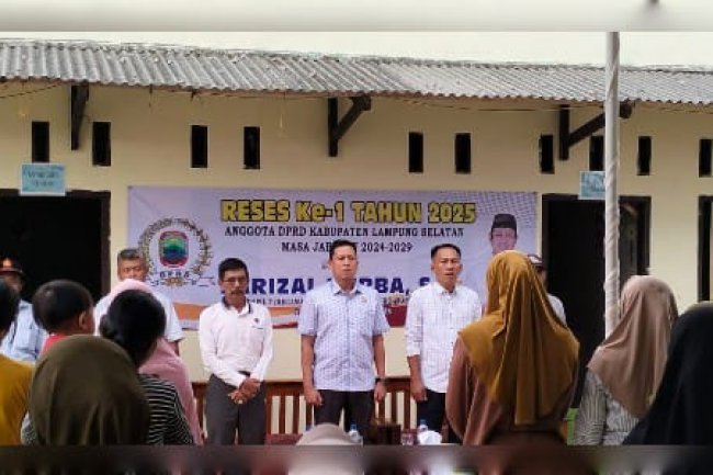 Anggota DPRD kabupaten lampung Selatan Farizal Purba melakukan Reses