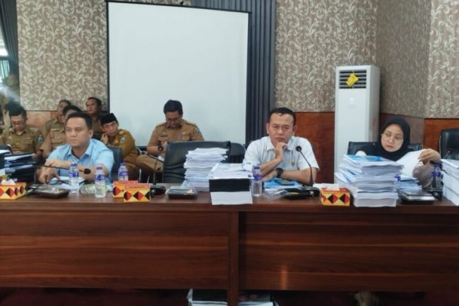 DPRD Lamsel Desak Pemkab Prioritaskan Infrastruktur Pendidikan dan Transportasi