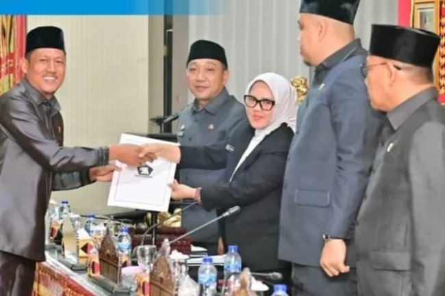 DPRD Lampung Selatan Bahas Dua Raperda Sekaligus Dalam Rapat Paripurna, Ini Penjelasan Wakil Bupati Syaiful Anwar