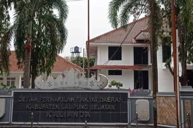 Sekretaris DPRD Lamsel Dicopot, Bupati Egi: Penyegaran Birokrasi