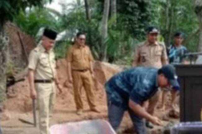 Dede Suhendar Suarakan Keadilan untuk Madrasah saat Sosialisasi IPWK di MIS Al Hidayah Lampung Selatan