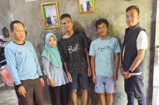 Tim Wakil Ketua III DPRD Lampung Selatan Kunjungi Korban yang Terdampar di Papua Pulang dengan Selamat