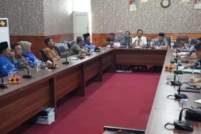 Wacana Perpindahan 9 Desa di Jatiagung di Bedah dalam RPD Komisi I DPRD Lampung Selatan